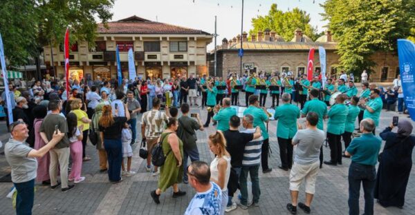 Fetih coşkusu notalarla yankı buluyor