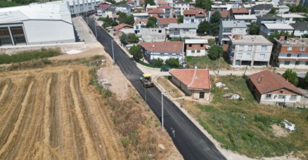 İnegöl’de Zambak Caddesi yenileniyor