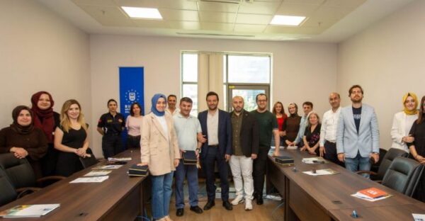 Büyükşehir’den personeline ingilizce eğitimi