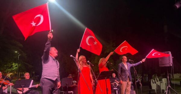 Bursa’da zafer coşkusu Türk Sanat Müziği konseriyle sürdü