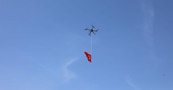 Bursa’da 30 Ağustos coşkusu gökyüzüne taşındı